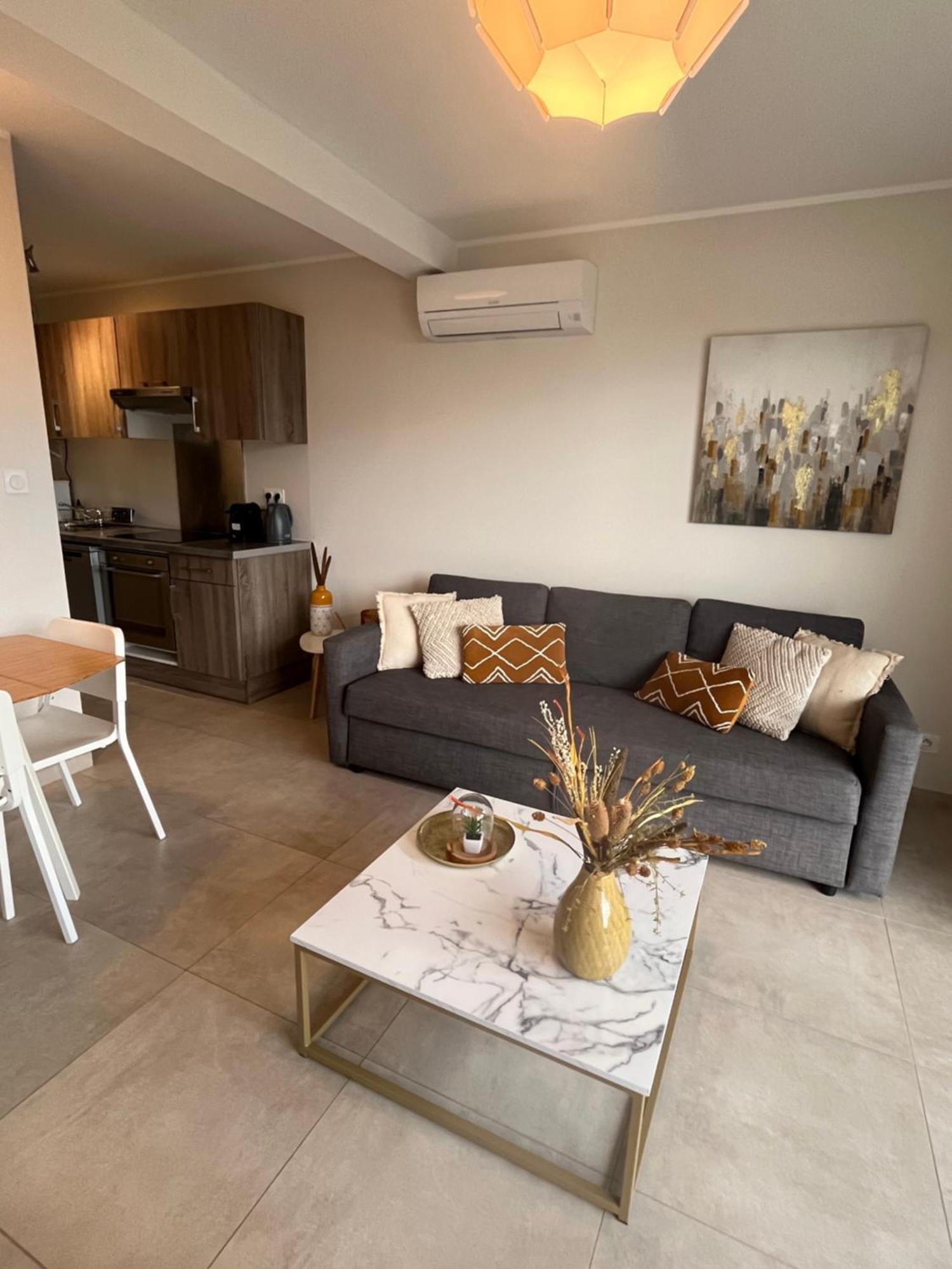 T2 Calme Avec Vue Mer Et Borne De Recharge Sur Demande Bastia  Ngoại thất bức ảnh